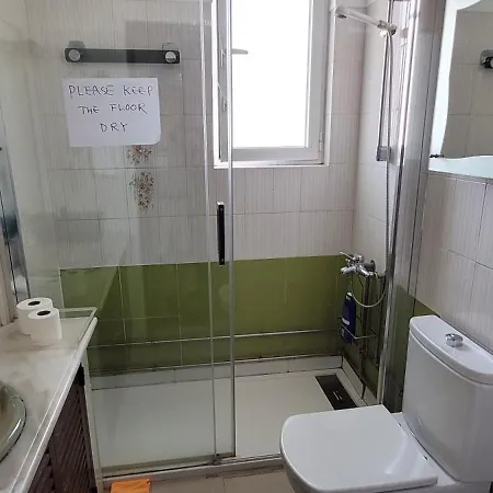 Cozy Near Airport , Metro&train Station *